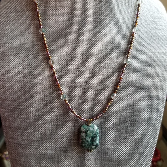 Green Jasper Beaded Necklace - Picture 3 of 5
